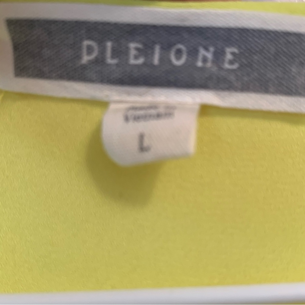 Pleione blouse top bright yellow women’s size Large - Picture 3 of 4